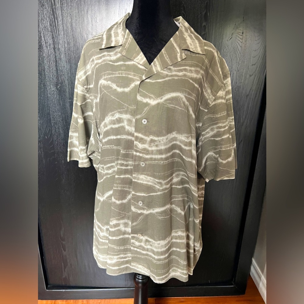 Banana Republic Camp Shirt - Green